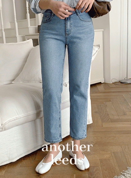 [another leeds] 레귤러핏 중청 pants (스판 3%)